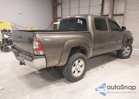 2013 Toyota Tacoma Base V6 z USA, uszkodzony, nr VIN 5TFLU4EN8DX064328